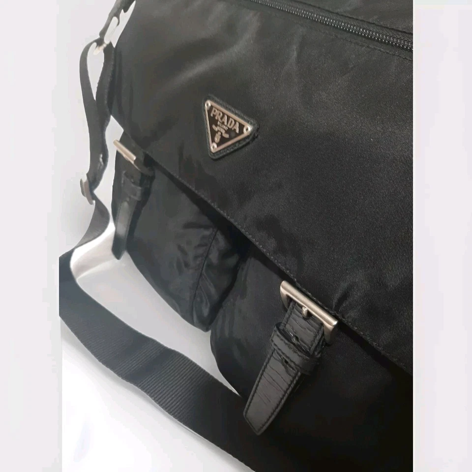 PRADA Nylon Tessuto Messenger Crossbody Shoulder Bag Black Triangle Logo Unsex - Image 3 of 4