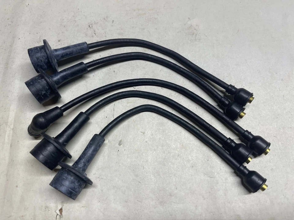 Nuevo juego de cables de bujía Niehoff 12-460 para Toyota Starlet 83-84 1,3 L-L4 Foto 3 de 4