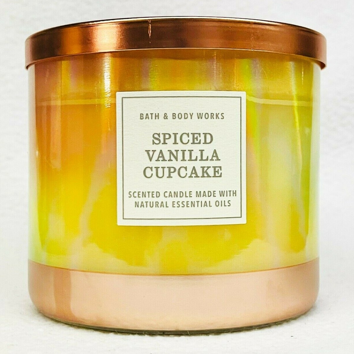 Bath & Body Works 14.5 Oz SPICED GINGERBREAD Scented 3-Wick Candle With 45 H Burn Time Bath & Body Works 14.5 Oz SPICED GINGERBREAD Scented 3-Wick Candle With 45 H Burn Time