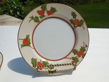 FITZ & FLOYD "CHRISTMAS HOLLY" PATTERN  6.5" BREAD & BUTTER PLATE  NEAR MINT!