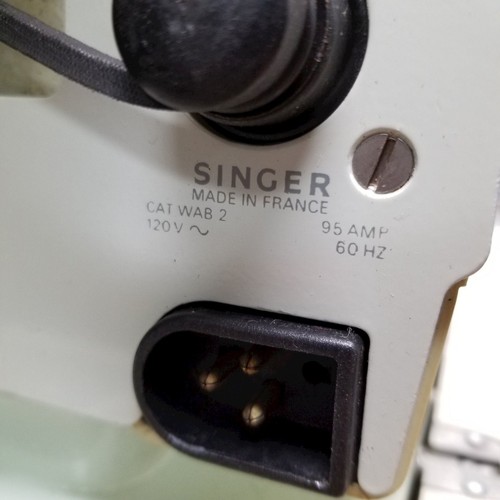 Vintage Singer Fashion Mate 257 Sewing Machine W/ Foot Pedal Tested