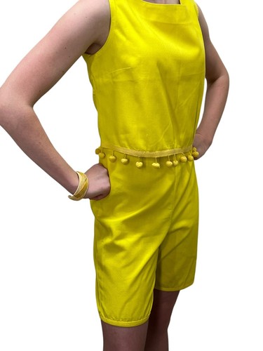S~M Vtg 60s 2 Pc MOD Crop Top Shorts Set Yellow Pom Pom Play Suit Romper Outfit - Picture 14 of 16