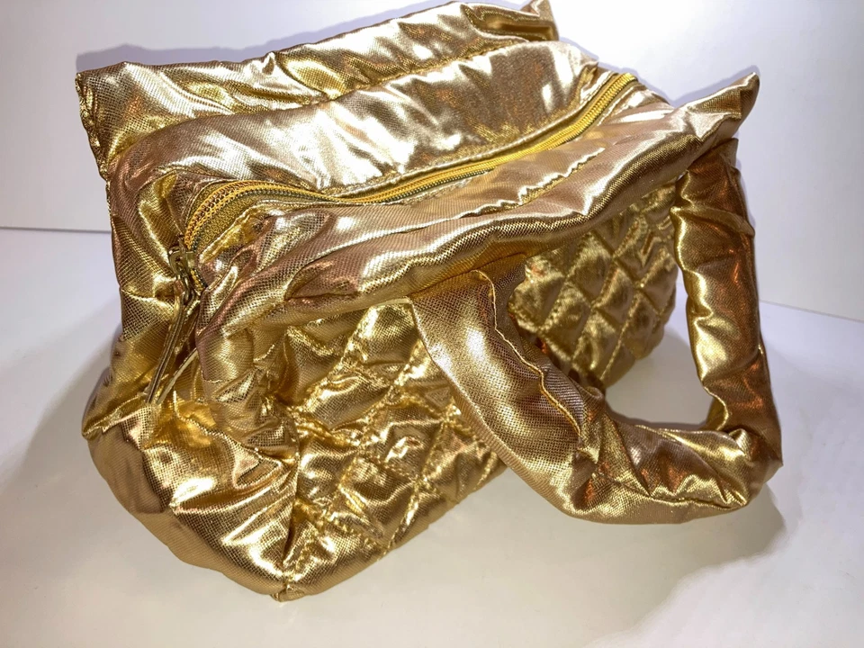 Bolso de viaje acolchado dorado de Avon acolchado metálico nuevo con etiquetas Foto 4 de 4