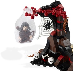 NEW Lego HOBBIT 79001 Escape from Mirkwood Spiders. Dwarves. Tauriel. Legolas