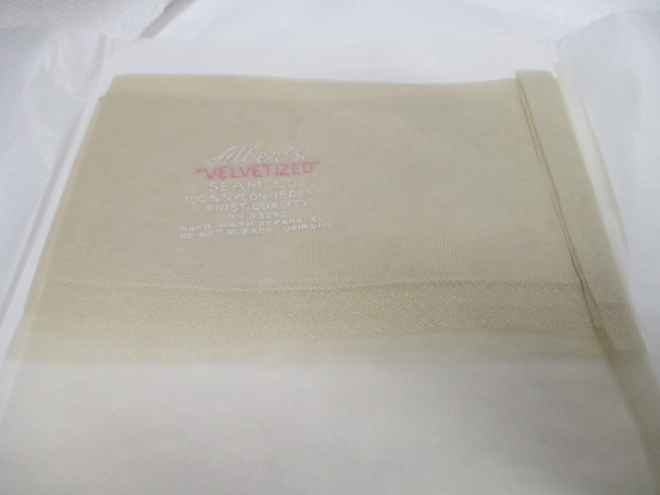 1 PR VINTAGE ALBERT'S RHT FLAT KNIT SHEER NYLON STOCKINGS SZ 11 35