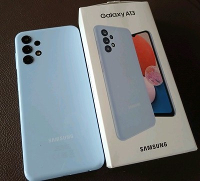 Samsung Galaxy A13 64GB Blau   Incl. Zubehörpaket