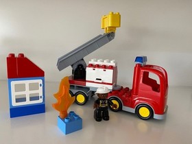 LEGO DUPLO Fire Truck 10592 Ladder Truck House Fire Turntable Ladder Man
