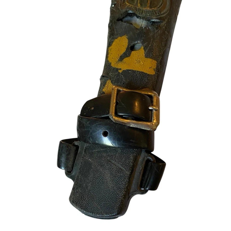 Vintage AQUALUNG US DIVERS Stainless Steel Scuba Dive Knife with Sheath & Straps - Image 2 of 4