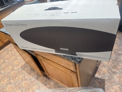 パグ夫 Bowers & Wilkins Zeppelin 第4世代 Bowers＆Wilkins、ワイヤレススピーカー「Zeppelin」が第4世代に進化