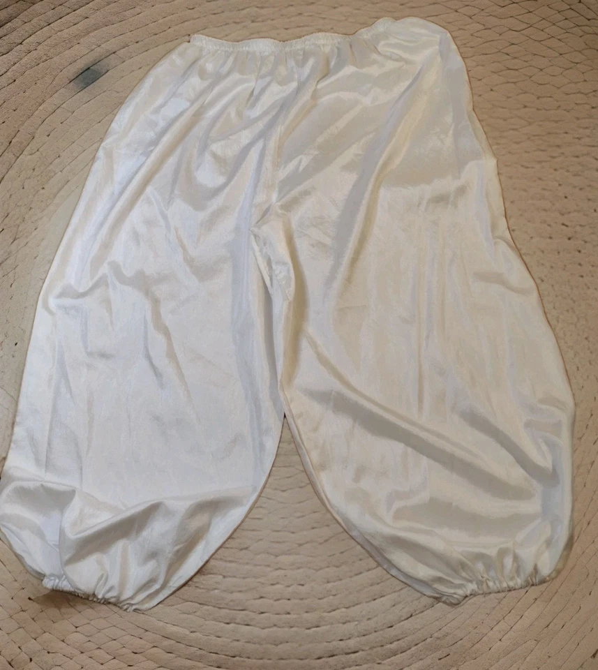 Pantalones de salón harén globo satinado blanco grandes prendas de alabanza cintura elástica Foto 2 de 4