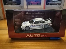 AutoArt Mercedes-Benz AMG CLK-Class #24 DTM 2000 Darren Turner 1:43  