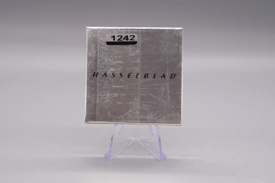 Hasselblad Light Balance Filter 3.5x CB12-1.5 Bayonet 50 50288 Boxed sealed(1242 - Image 4 of 4
