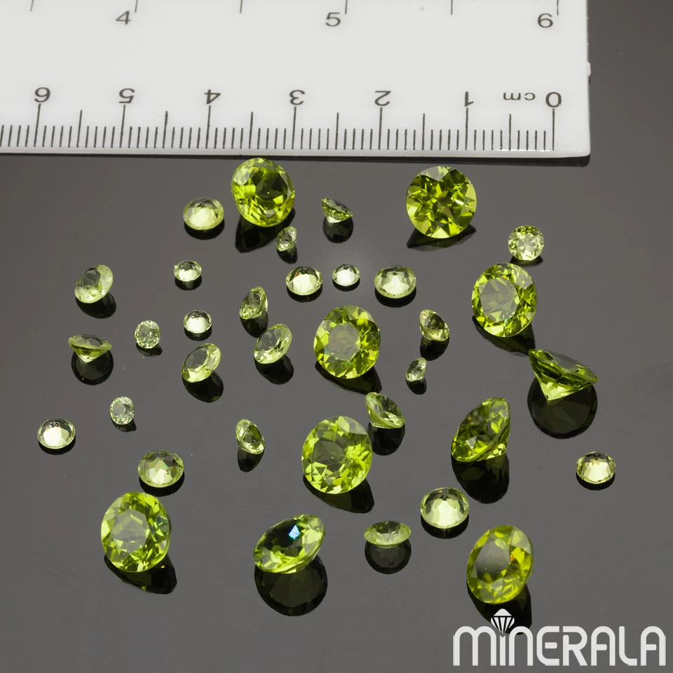 Natürliches Grün Peridot Runde Form Facettiert Lose Edelstein 1.3mm-8mm WP000B2 - Bild 3 von 3