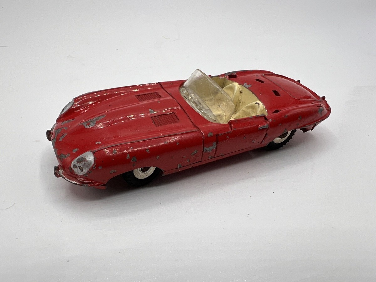 Vtg Dinky Toys Jaguar E-Type Red No 120 MECCANO LTD Made in