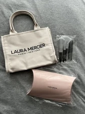 LAURA MERCIER NYFW VIP GIFT SET BRUSHES TOTE BEAUTY SAMPLES 