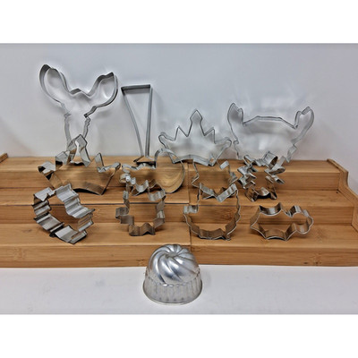 Cookie Cutter Set 13pc Lobster Crab Maple Leaf Crown Fluted Mold speech bubble
