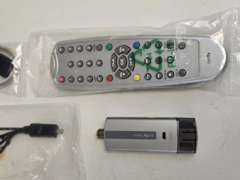 Elgato EyeTV Hybrid TV Stick for Mac or PC HDTV & Analog TV With Box - Image 3 of 4