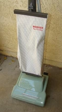 Vintange Hoover Elite 200 U4455 Vacuum Green. Great Condition!