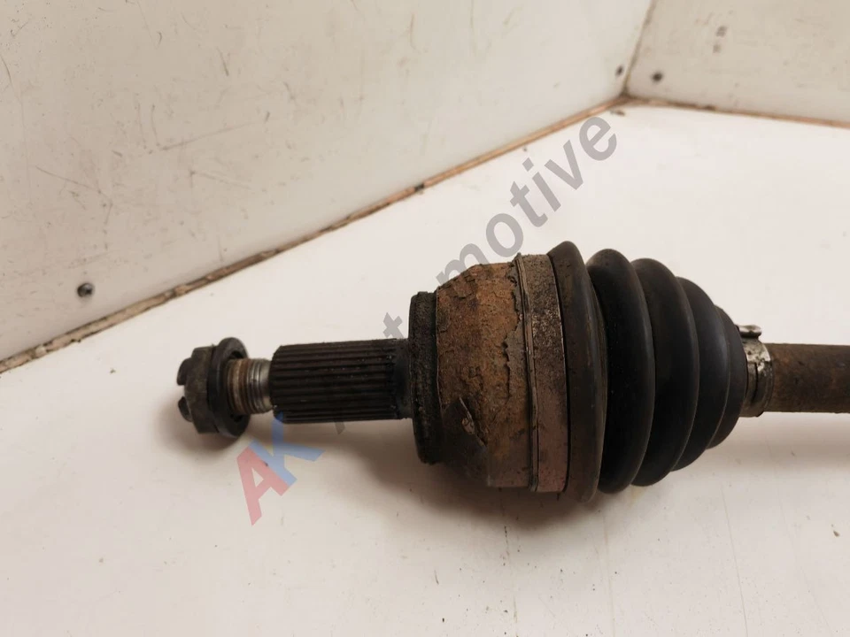 Range Rover Evoque 2.2 224DT 11-15 Front Driveshaft Right Drivers Manual - Image 2 of 4