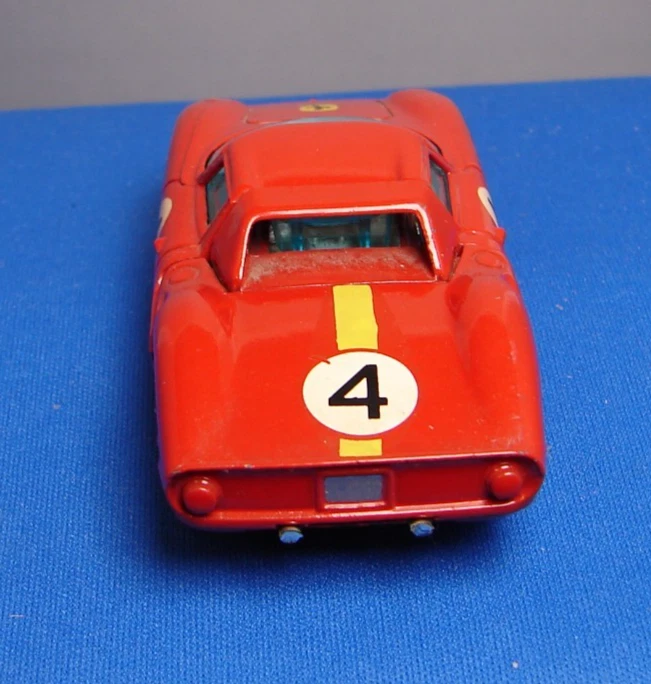 Corgi Ferrari 250 LM Le Mans Berlinetta 1:43 - Very Nice car! - Image 4 of 4