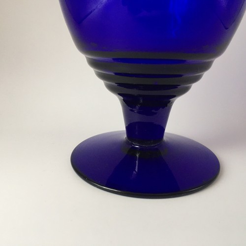 VINTAGE Drinking Glass Cobalt Blue 240 ml Ribbed Stem with Raw Pontil 4.6" - Picture 2 of 9