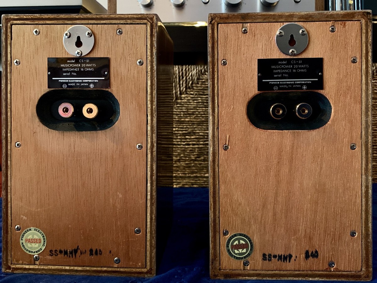 Pioneer CS-51 Bookshelf Speakers | Vintage | Restored Pioneer CS-51 Bookshelf Speakers | Vintage | Restored