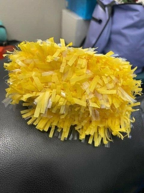 Yellow Tissue Fringe Garland 25FT New!!! - Image 2 of 2