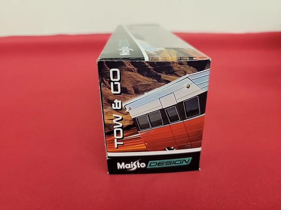 Maisto Design Tow and Go Volkswagen Samba Van with Trailer 1:64 Diecast Foto 3 de 4