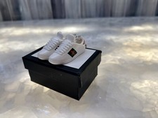 New Mini 3D, Fashion Sneaker, Hand Painted Keychains. 2 Per Box Bougie Gifts