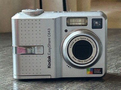 Kodak EasyShare C643 6.1MP Digital Camera – Point & Shoot, Y2K Era