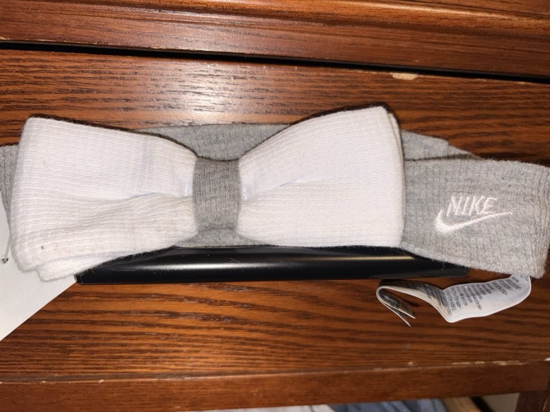 Brand New Infant Grey And White Nike Head Wrap Bow For Girls
