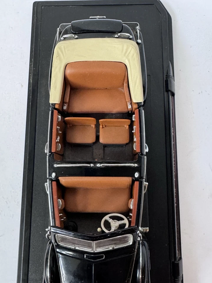 Diecast Signature PRESIDENTIAL SERIES 1938 CADILLAC V-16 LIMO 1:24 Roosevelt  - Image 4 of 4