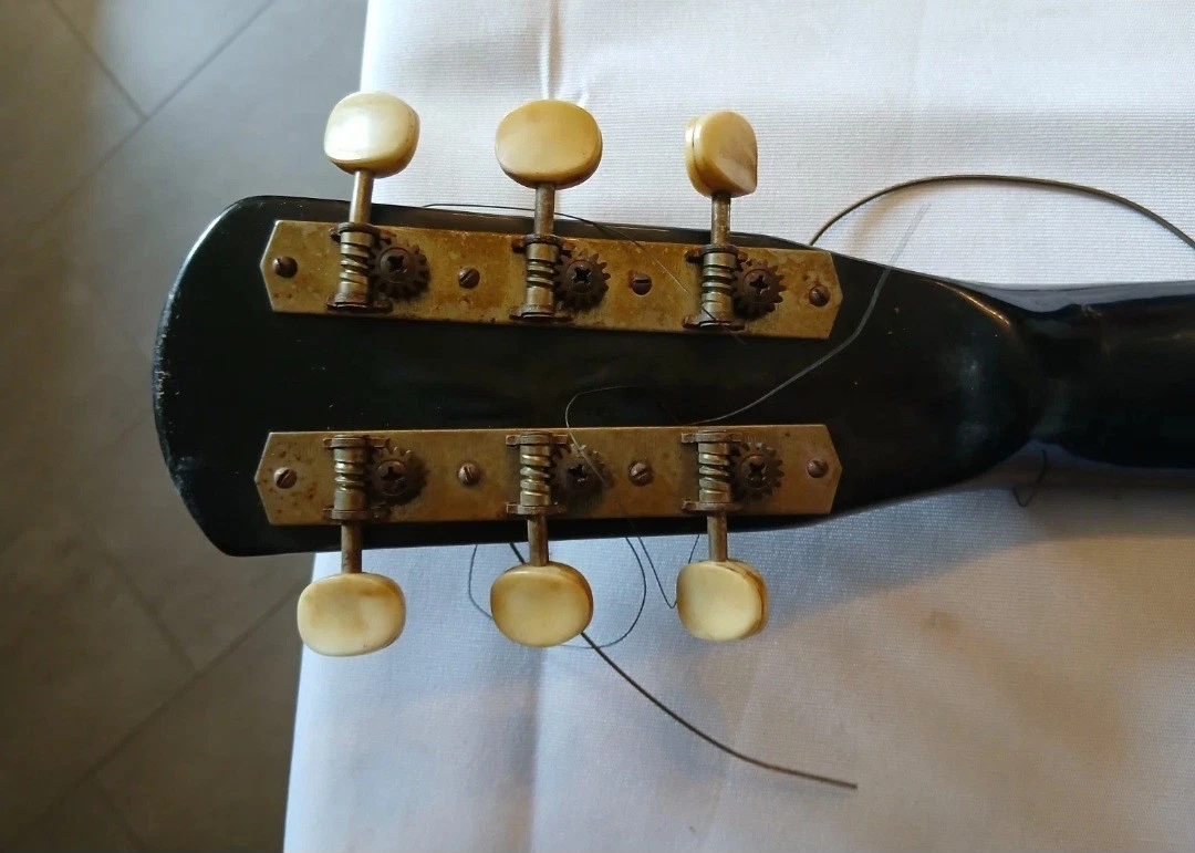 Picture 4 of 9