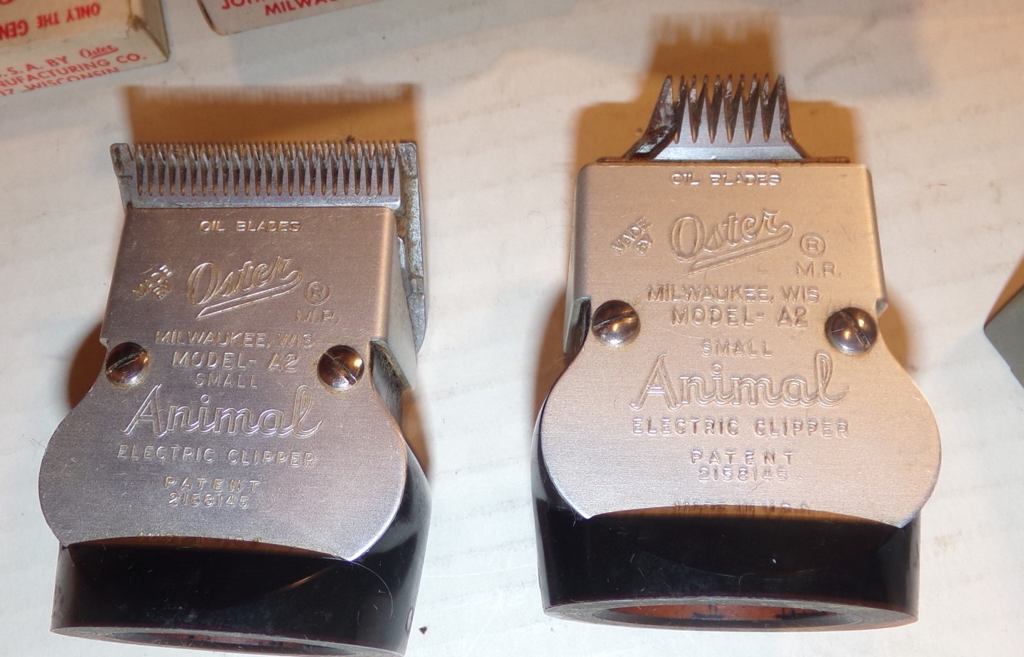 Oster Vintage A-2 A2 Animal Clipper with Extra Heads & New Blades LOT