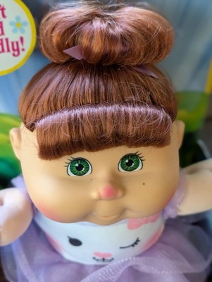 Cabbage Patch Kids ''Sittin' Pretty'' 12-inch Doll,  New In Box