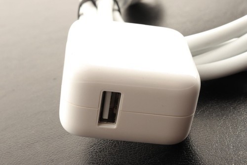 Apple 10W USB Power Adapter Wall Charger A1357 Output 5.1V 2.1A A1357 A1357 - Picture 2 of 4