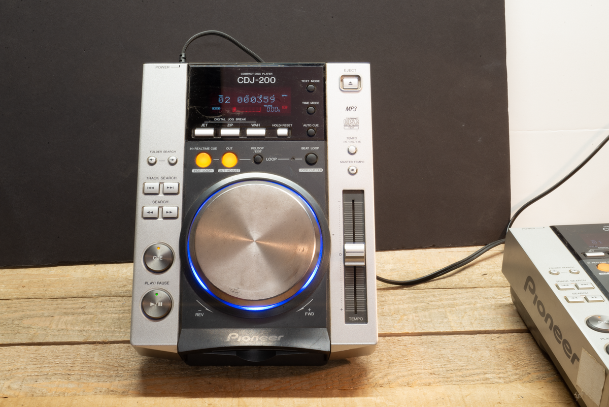 Pioneer CDJ-200 MP3対応 2台セット Pair Pioneer CDJ-200 DJ Turntable Player Controller Mix Loop CD