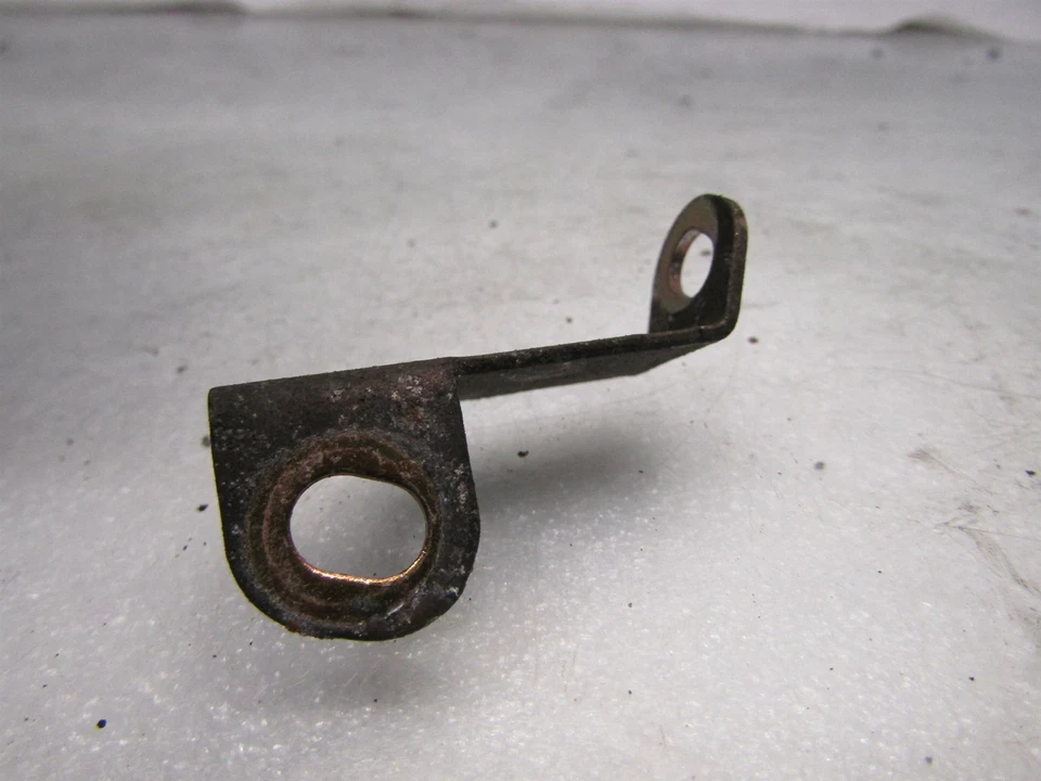 BMW 7 series E38 91-04 750 V12 M73 RH emissions valve EGR valve clip #Bro - Image 2 of 4