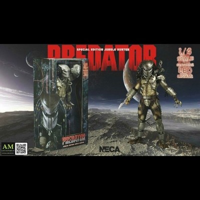 -=] NECA - Predator 1/4 Jungle Hunter 45cm. A.Figuren mit LED [=-