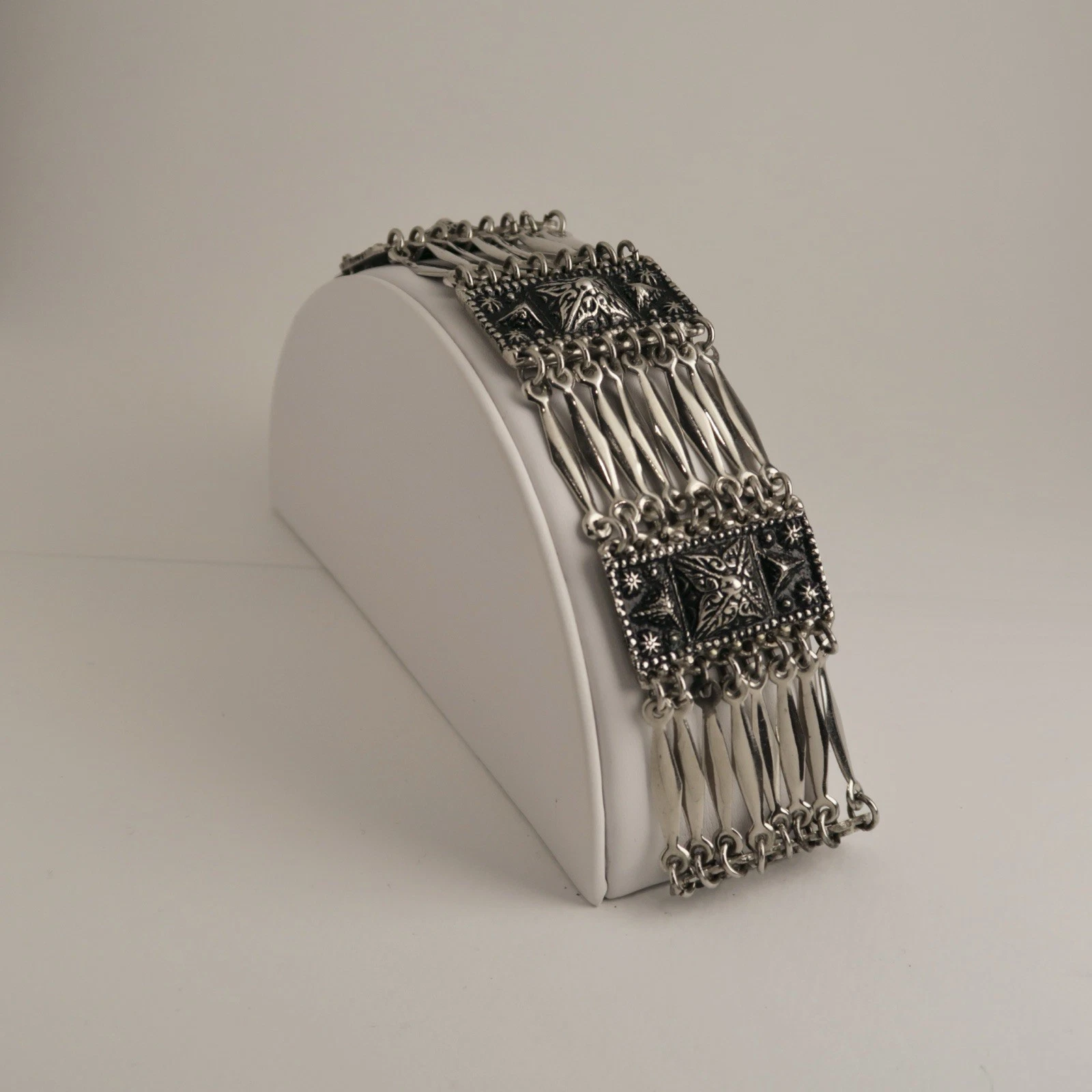 925 Taxco Sterling Silver Embossed Design Panel Vintage Bracelet Jewelry Br169