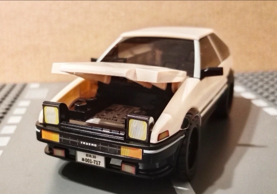 CaDA Licensed TY Trueno AE86 Model Building Blocks Toy Car - Image 2 of 3