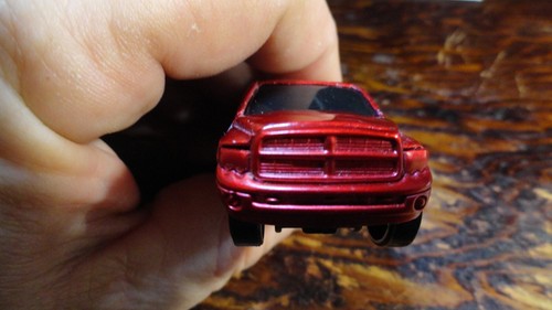 Vintage 2002 Dodge Ram Quad Cab Red Die Cast Metal Truck - Bild 8 von 10
