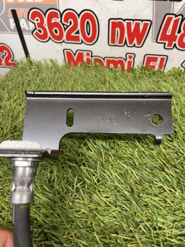 ✅ 2022 CHEVY COLORADO FRONT BRAKE HOSE LH PN:84718872 OEM - Image 4 of 4