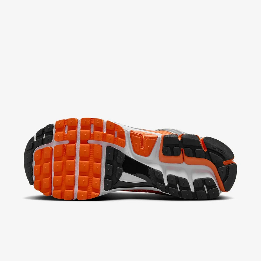 New Nike Zoom Vomero 5 Shoes - Platinum Tint/ Safety Orange