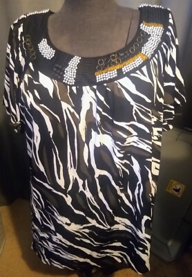 Essentials Blouse Size 1X Armpits 25 In Shoulder Down 27 In Bottom 27 In