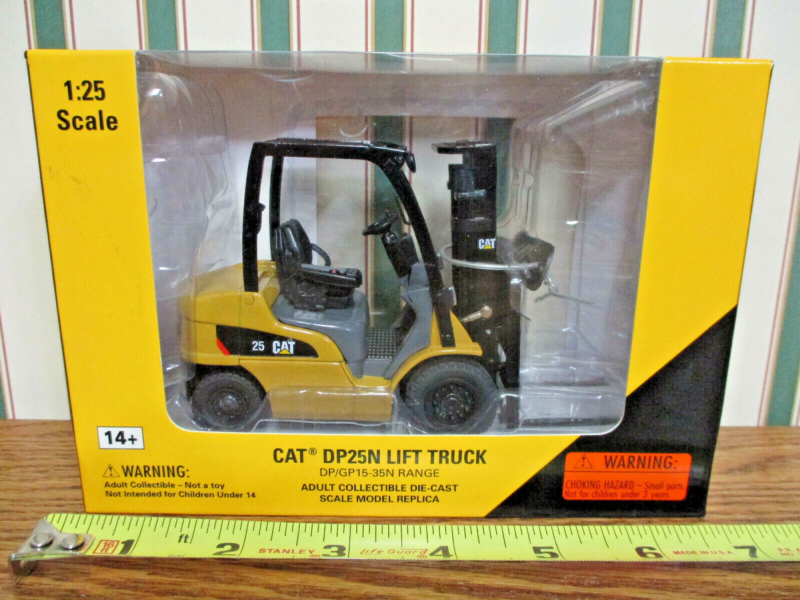 caterpillar toy forklift