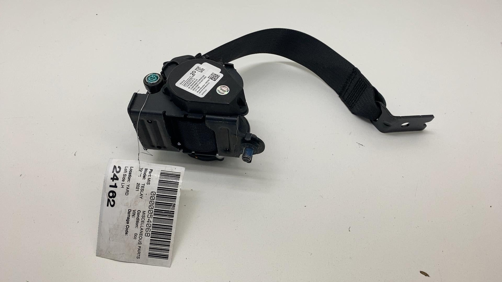 2020-2023 Tesla Model Y Driver Side Rear Seat Belt & Retractor Left OEM