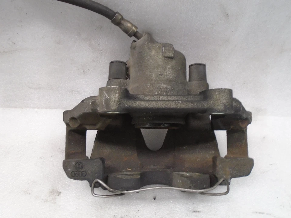 99-05 VOLKSWAGEN BEETLE ПЕРЕДНИЙ ВОДИТЕЛЬ ЛЕВЫЙ БОКОВОЙ ТОРМОЗ СУППОРТ OEM DK702117 - Изображение 2 из 4