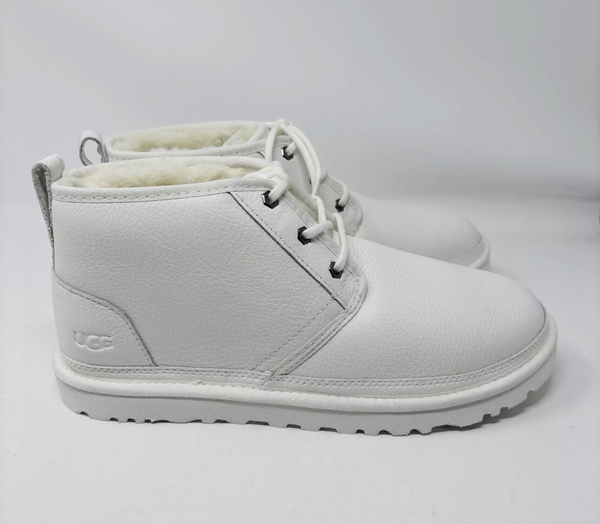UGG Neumel M/1133777 Chukka Men Size 9 White Leather Comfort 