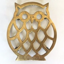 Vintage Brass Owl Bird Cutout Trivet Kitchen / Wall Decor Hot Plate Footed MCM